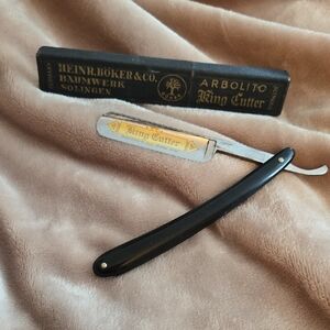 Vintage King Cutter Black Straight Razor
